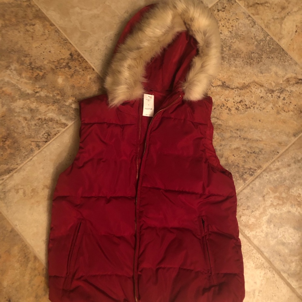 GAP faux fur vest